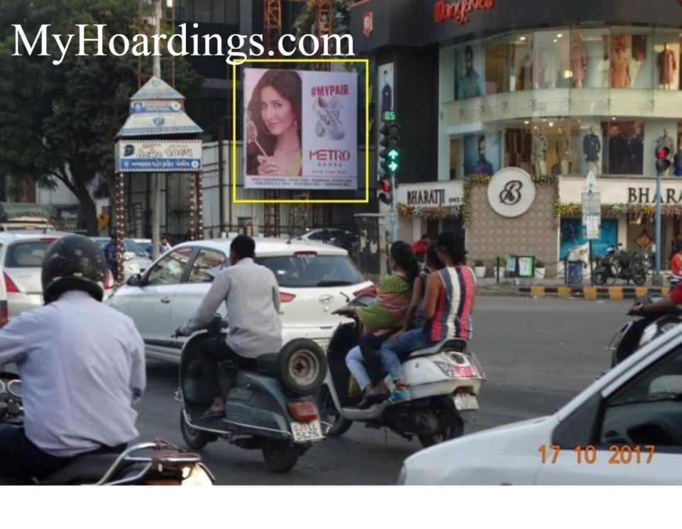 Outdoor Media Promotion advertising in Ahmedabad, Billbord Agency in C.G.Road  in Ahmedabad, Flex Banner